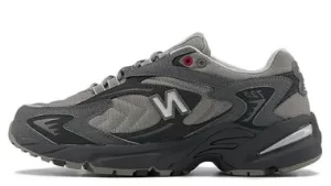 New Balance 725 Super Magnet