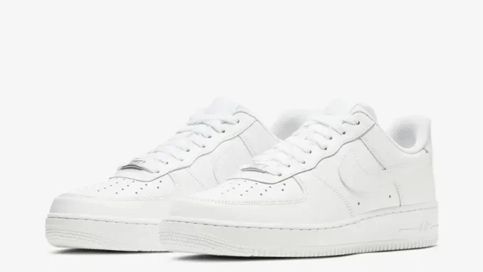 Nike Air Force 1 07 Triple White 2021