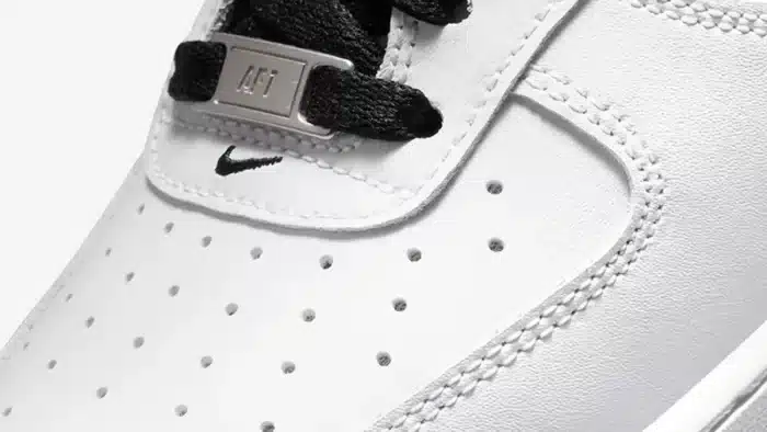 Nike Air Force 1 07 White Black Bold