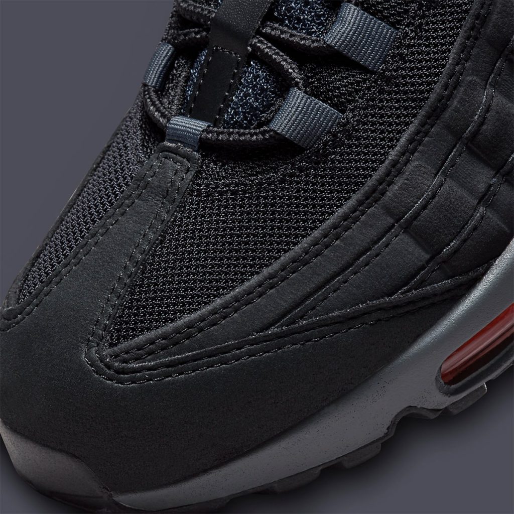 Nike Air Max 95 Black Jewel Swoosh