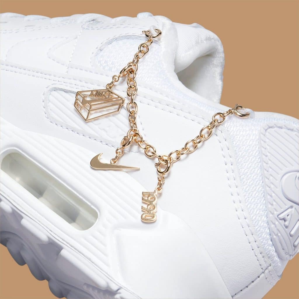 Nike Air Max 90 White Lucky Charms 2022