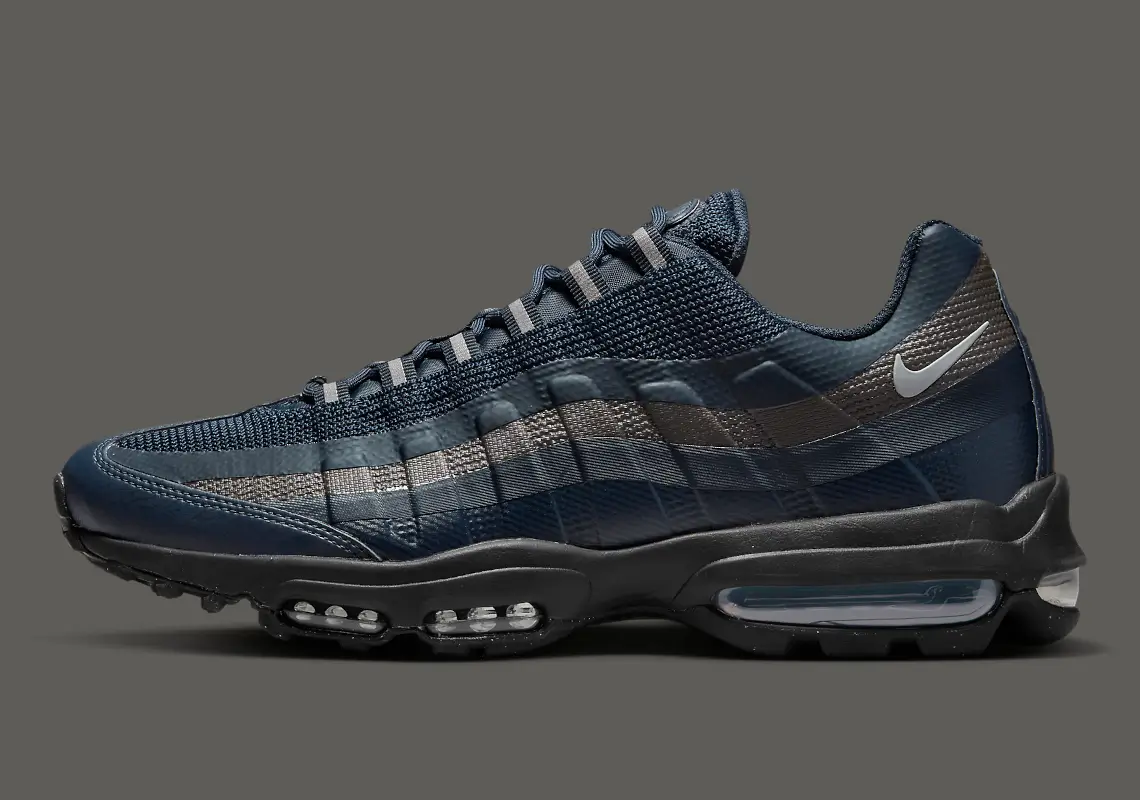 Nike Air Max 95 Ultra Black Subtle Navy