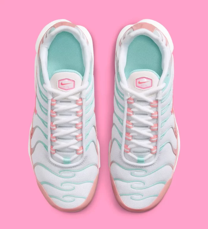 his Nike TN Air Max Plus Can Round Out Your Barbie Premiere 