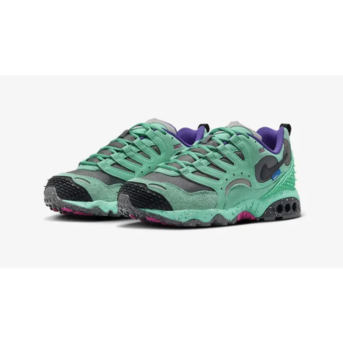 Undefeated x Nike Air Terra Humara Light Menta