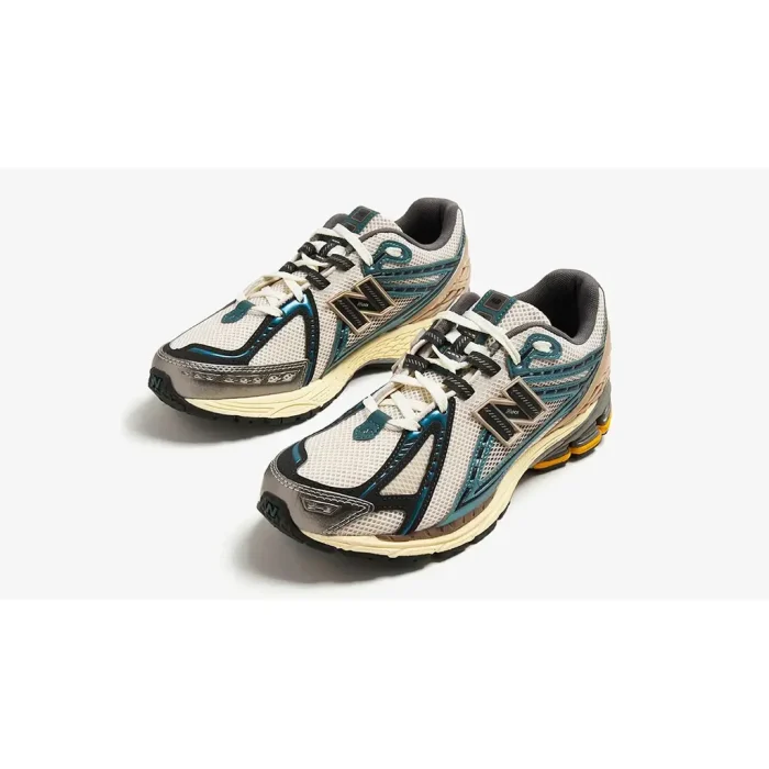 new balance 1906r metallic teal m1906rrc front w1024 h1024 pad .jpg