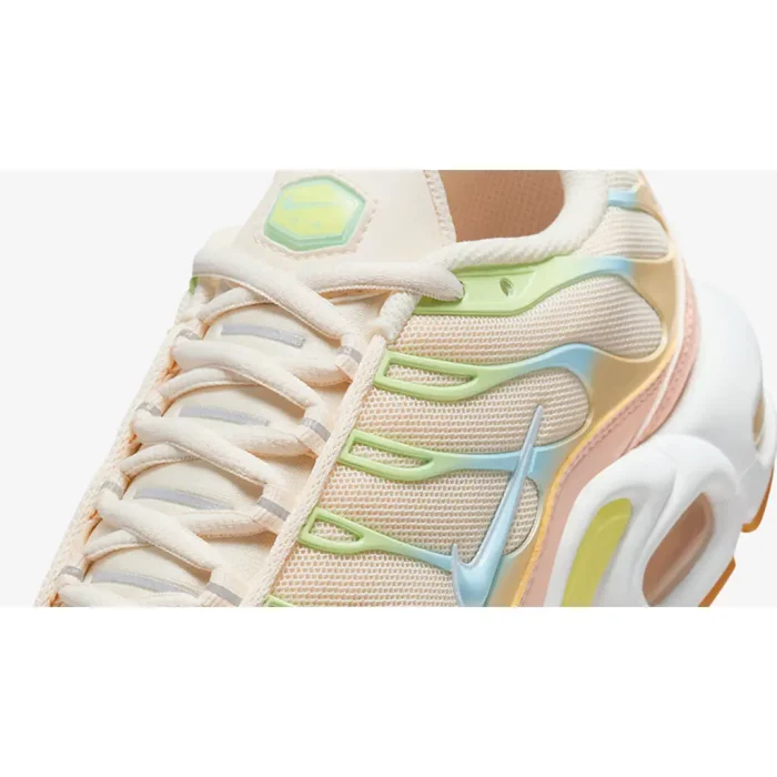 Nike TN Air Max Plus Crimson Tint Glacier Blue