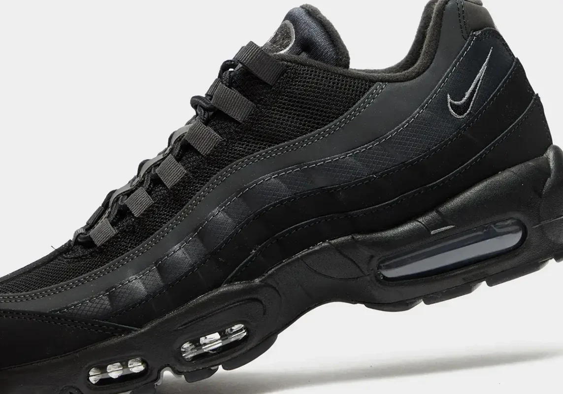 Nike Air Max 95 GS Essential All Black