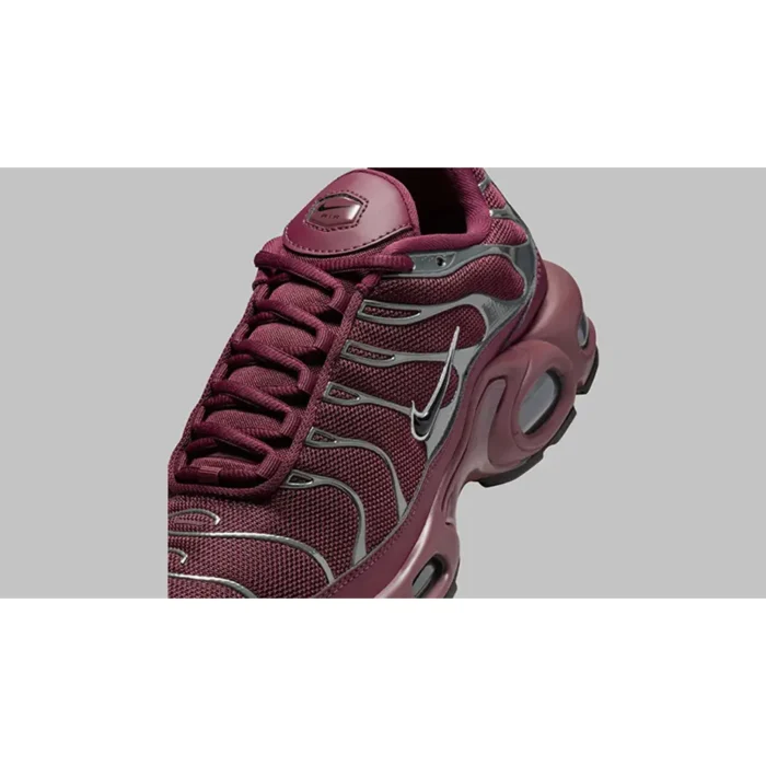 Nike TN Air Max Plus Burgundy Silver