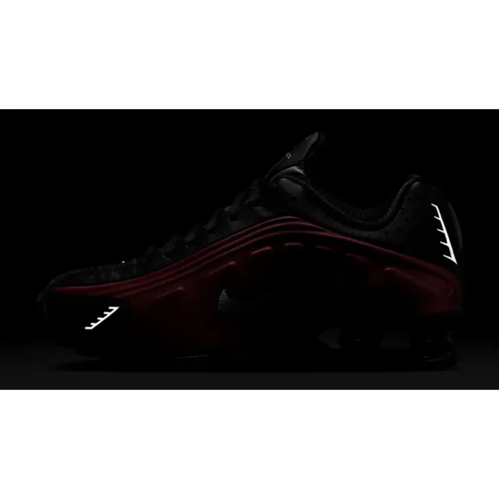 Nike Shox R4 Black Team Red