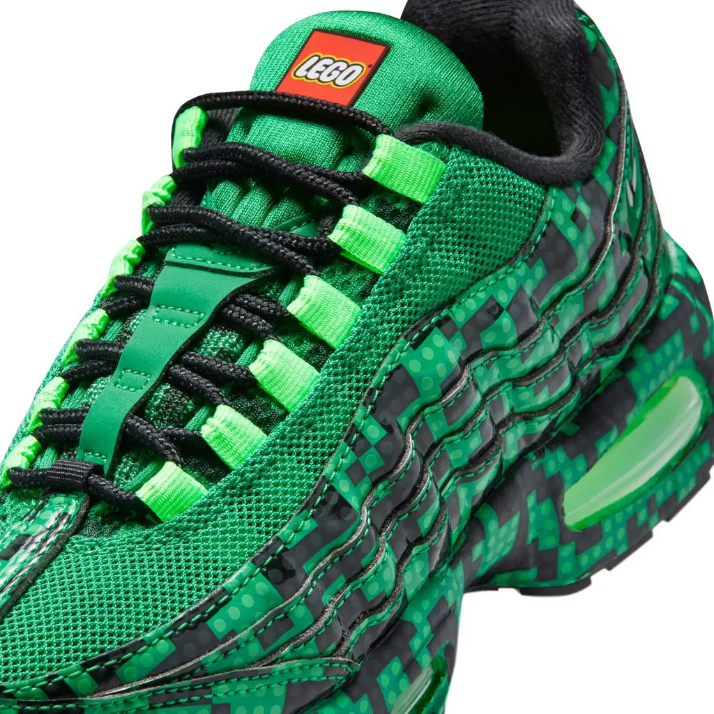 LEGO x Nike Air Max 95 GS Lucky Green LEGO x Nike Air Max 95 GS Lucky Green