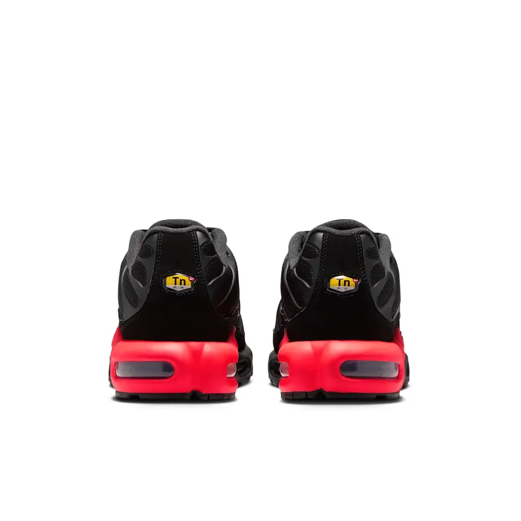 Nike TN Air Max Plus Black Bright Crimson Nike TN Air Max Plus Black Bright Crimson