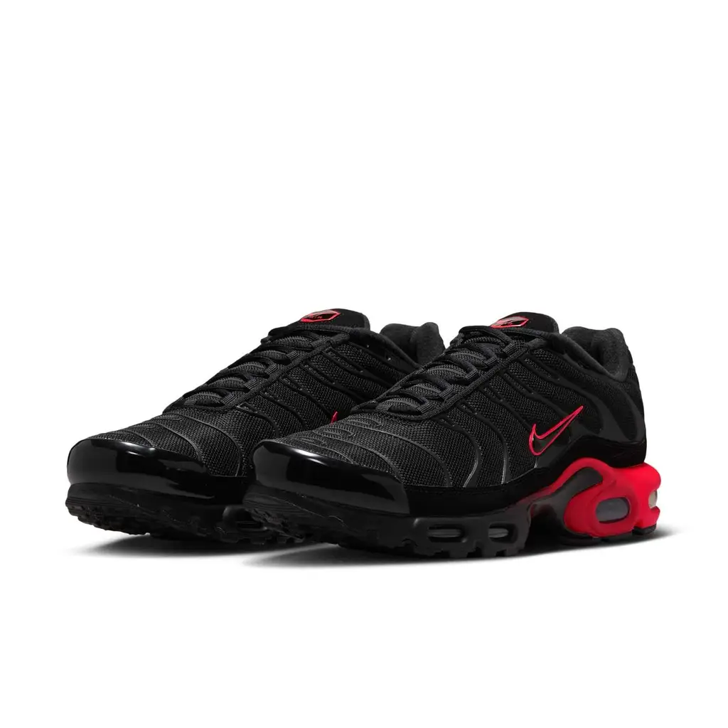 Nike TN Air Max Plus Black Bright Crimson Nike TN Air Max Plus Black Bright Crimson
