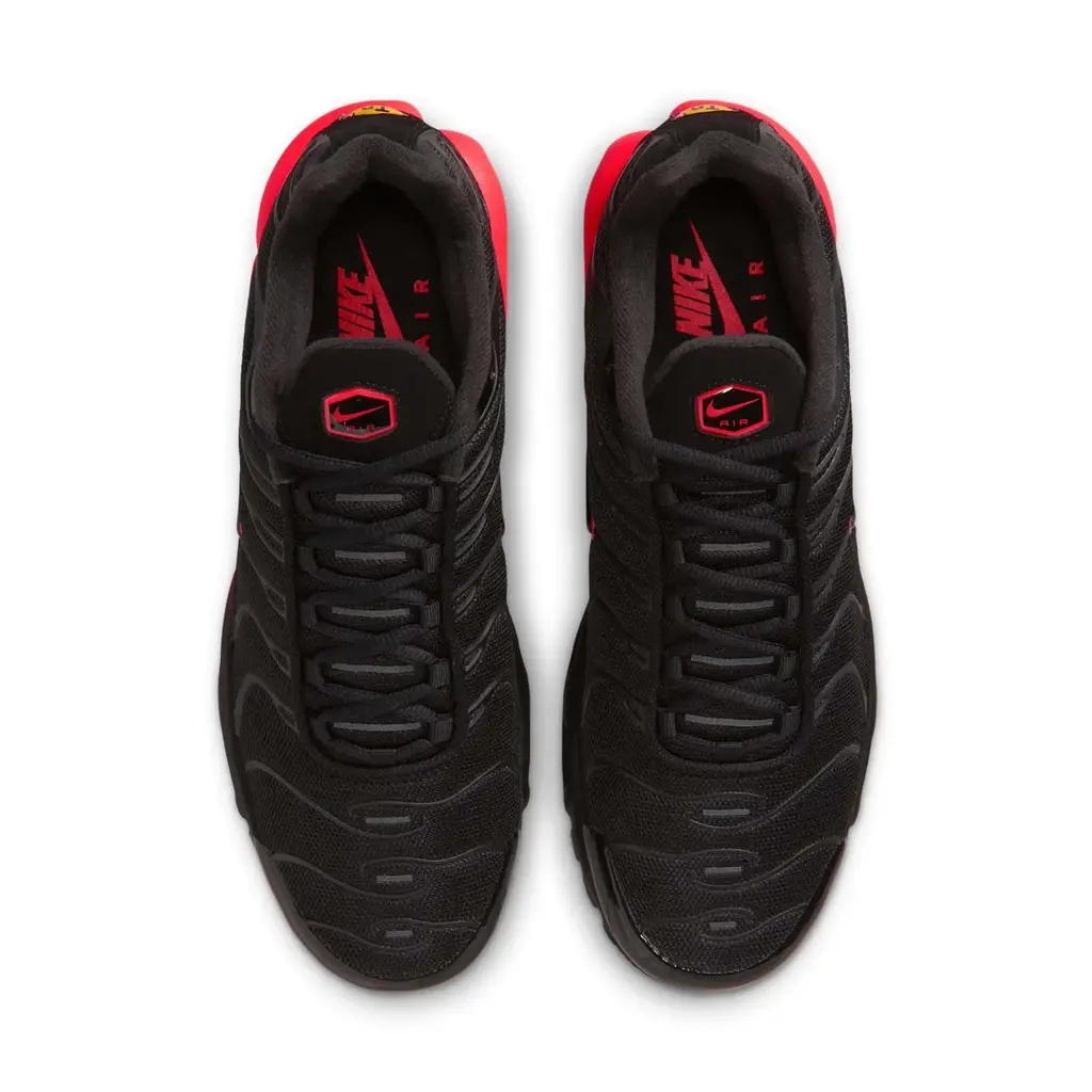 Nike TN Air Max Plus Black Bright Crimson Nike TN Air Max Plus Black Bright Crimson
