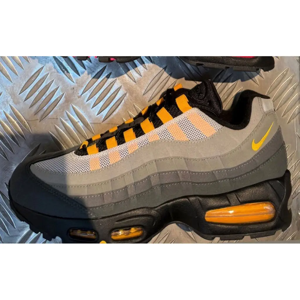Nike Air Max 95 OG Black Tongue Yellow Nike Air Max 95 OG Black Tongue Yellow
