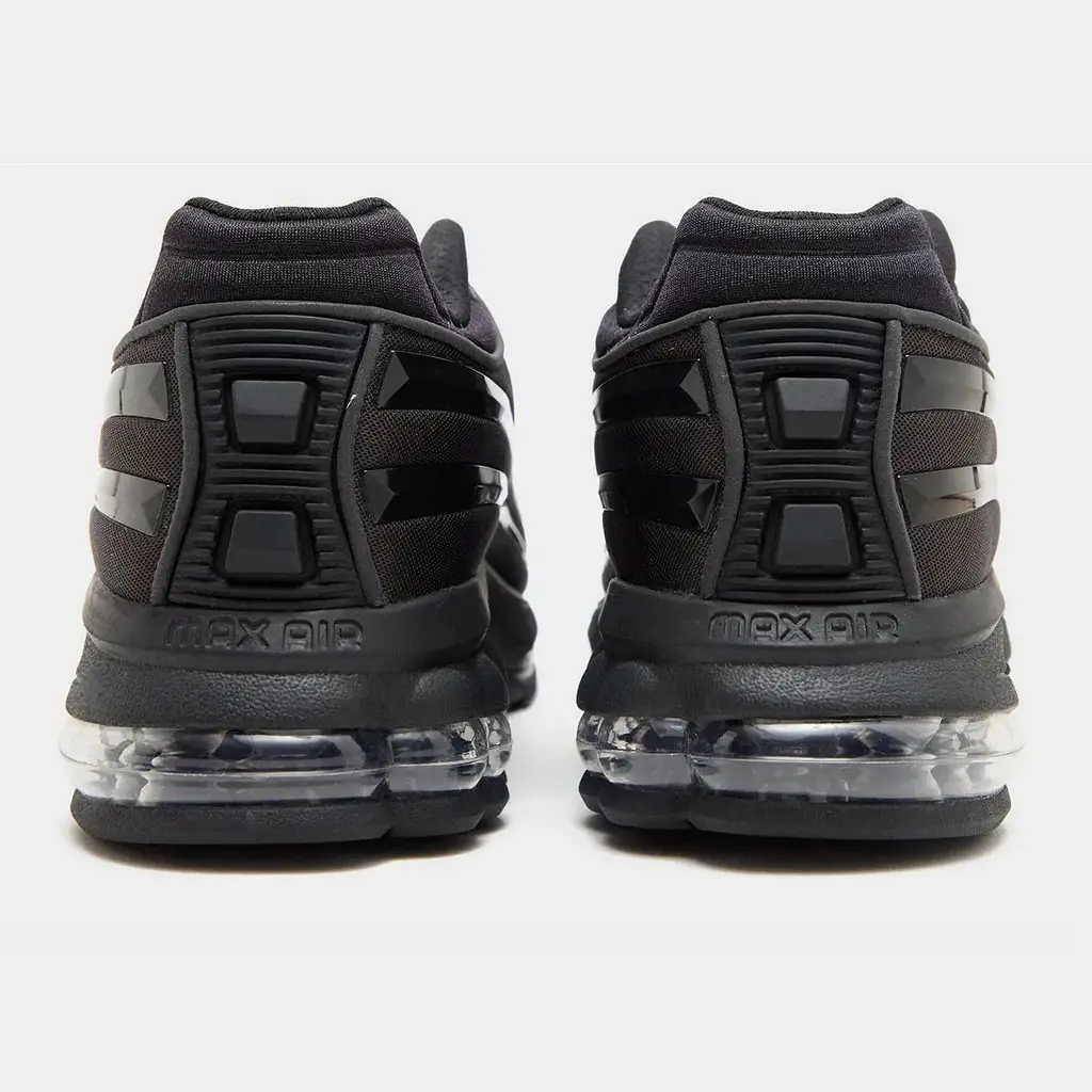Nike Air Max 2000 Triple Black Nike Air Max 2000 Triple Black
