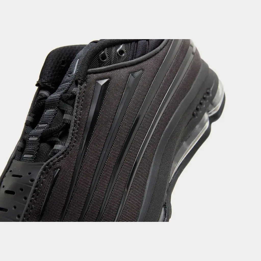 Nike Air Max 2000 Triple Black Nike Air Max 2000 Triple Black