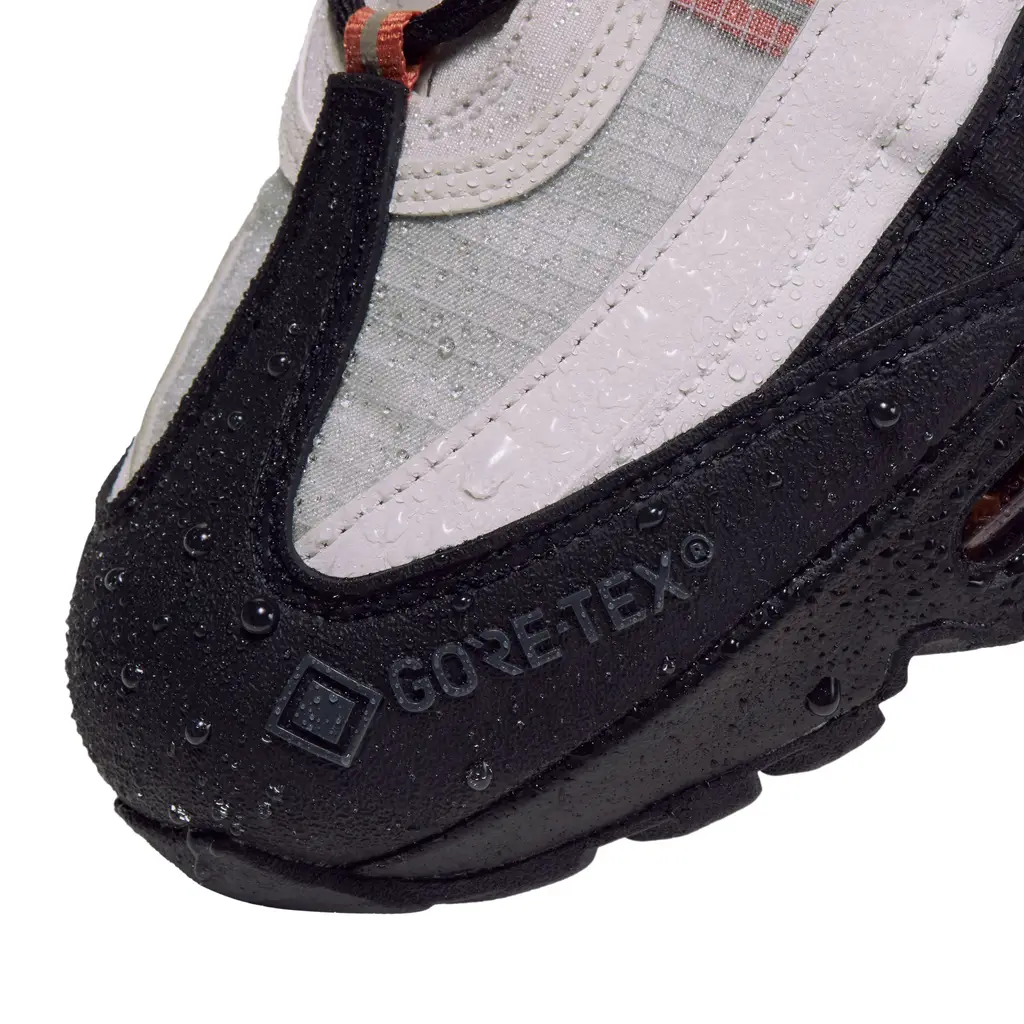 Nike Air Max 95 GORE-TEX Light Bone Black Nike Air Max 95 GORE-TEX Light Bone Black