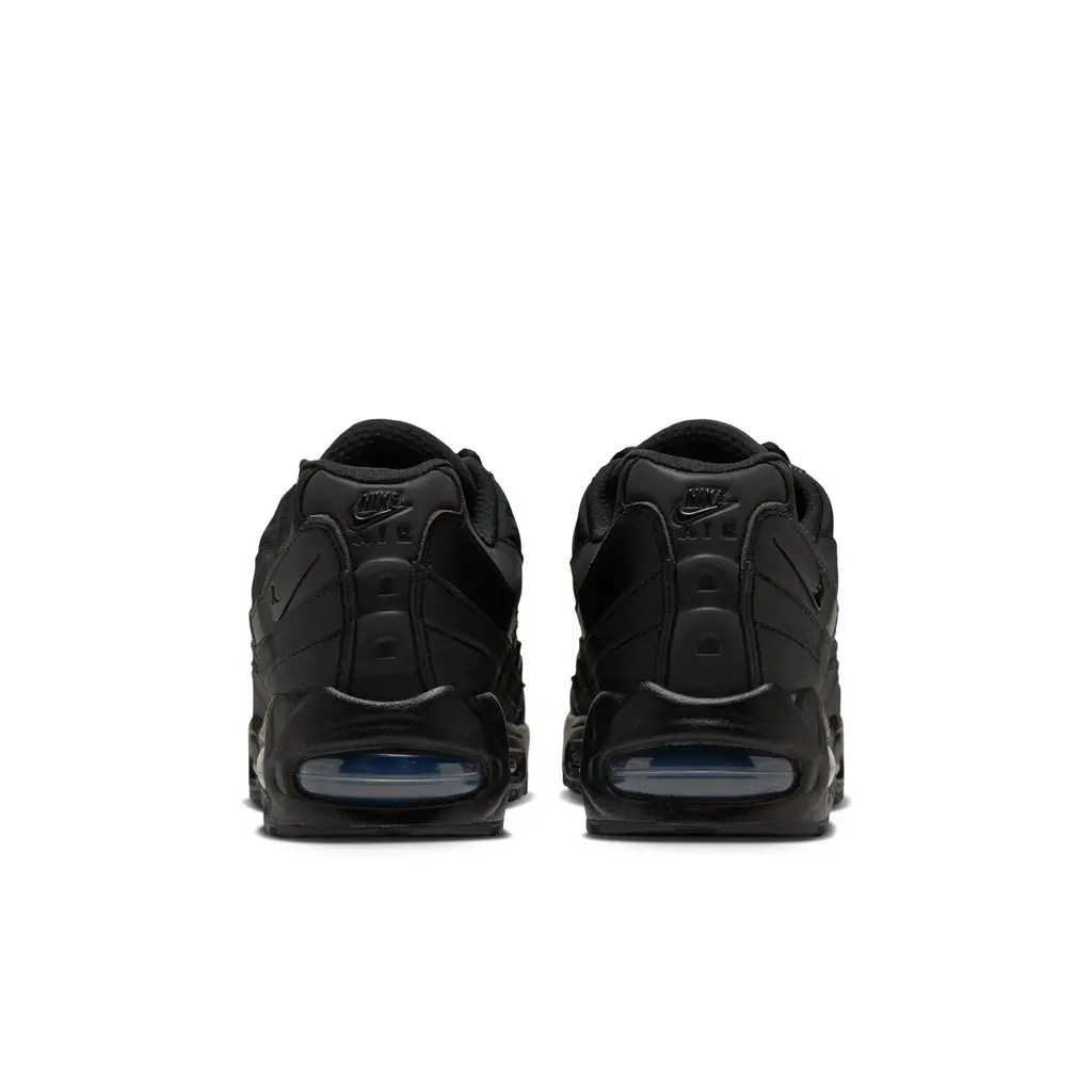 Nike Air Max 95 GORE-TEX Triple Black Nike Air Max 95 GORE-TEX Triple Black