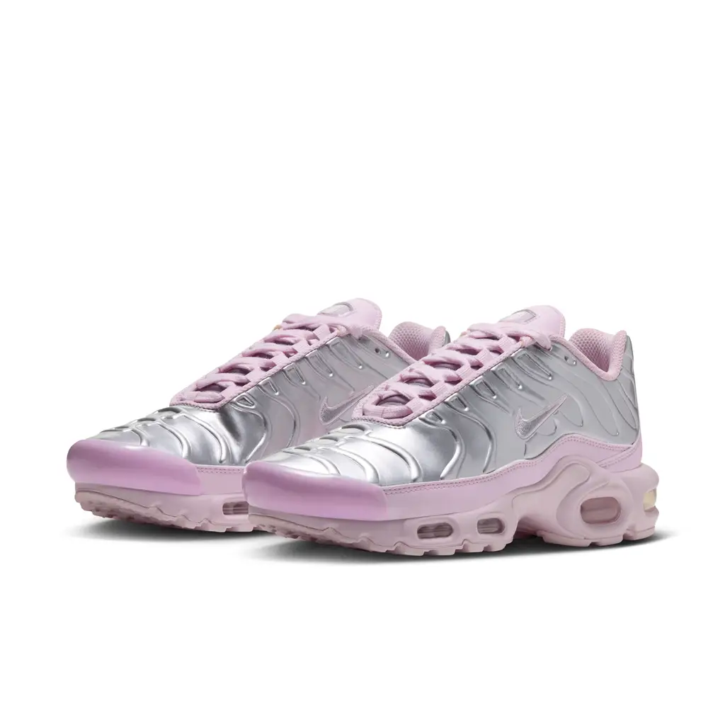 Nike TN Air Max Plus Metallic Silver Pink Nike TN Air Max Plus Metallic Silver Pink