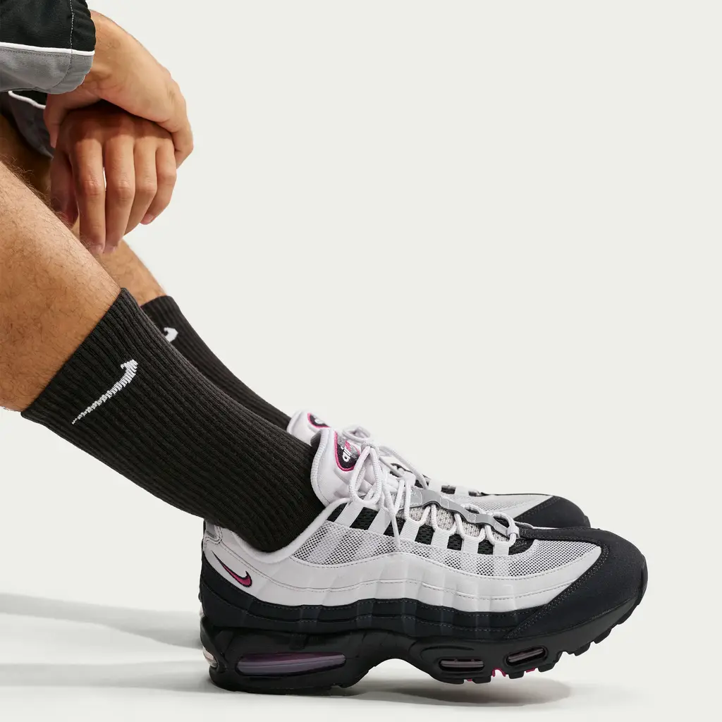 4478cd7e-4cdf-4e9d-95a3-16be0ce83061_w1024_h1024_pad_.jpg Nike Air Max 95 Big Bubble Photon Dust Sweet Beet